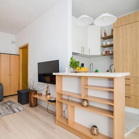 Shortstaypoland Plac Dabrowskiego B140 Варшава Экстерьер фото